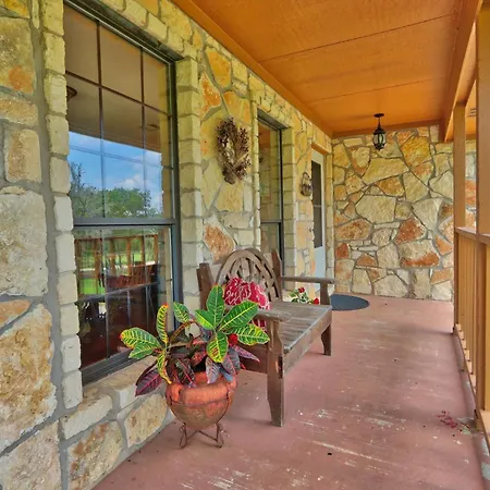 Villa Honky Tonk Getaway